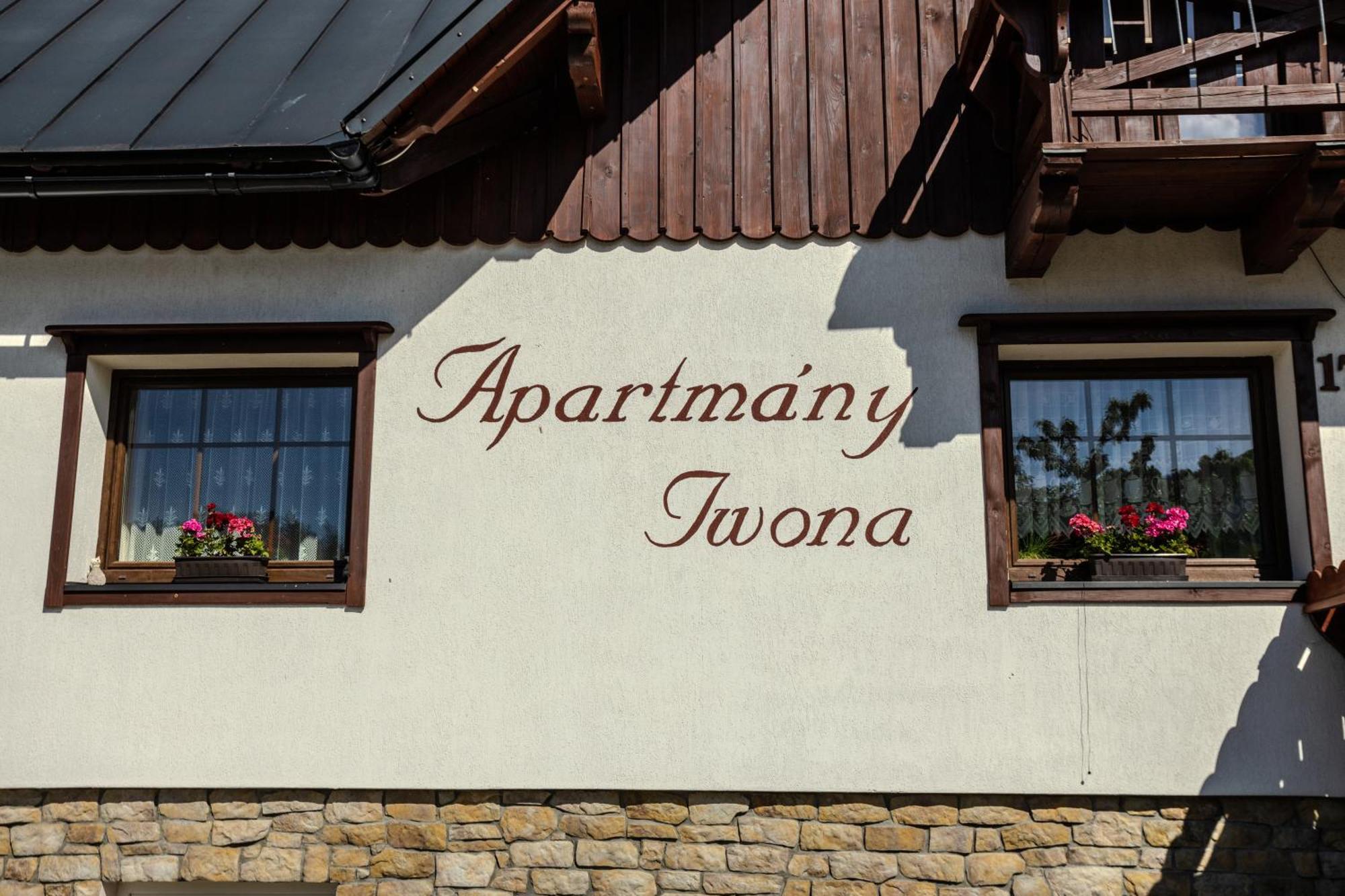 Apartmany Iwona Рокитнице над Ийзероу Екстериор снимка