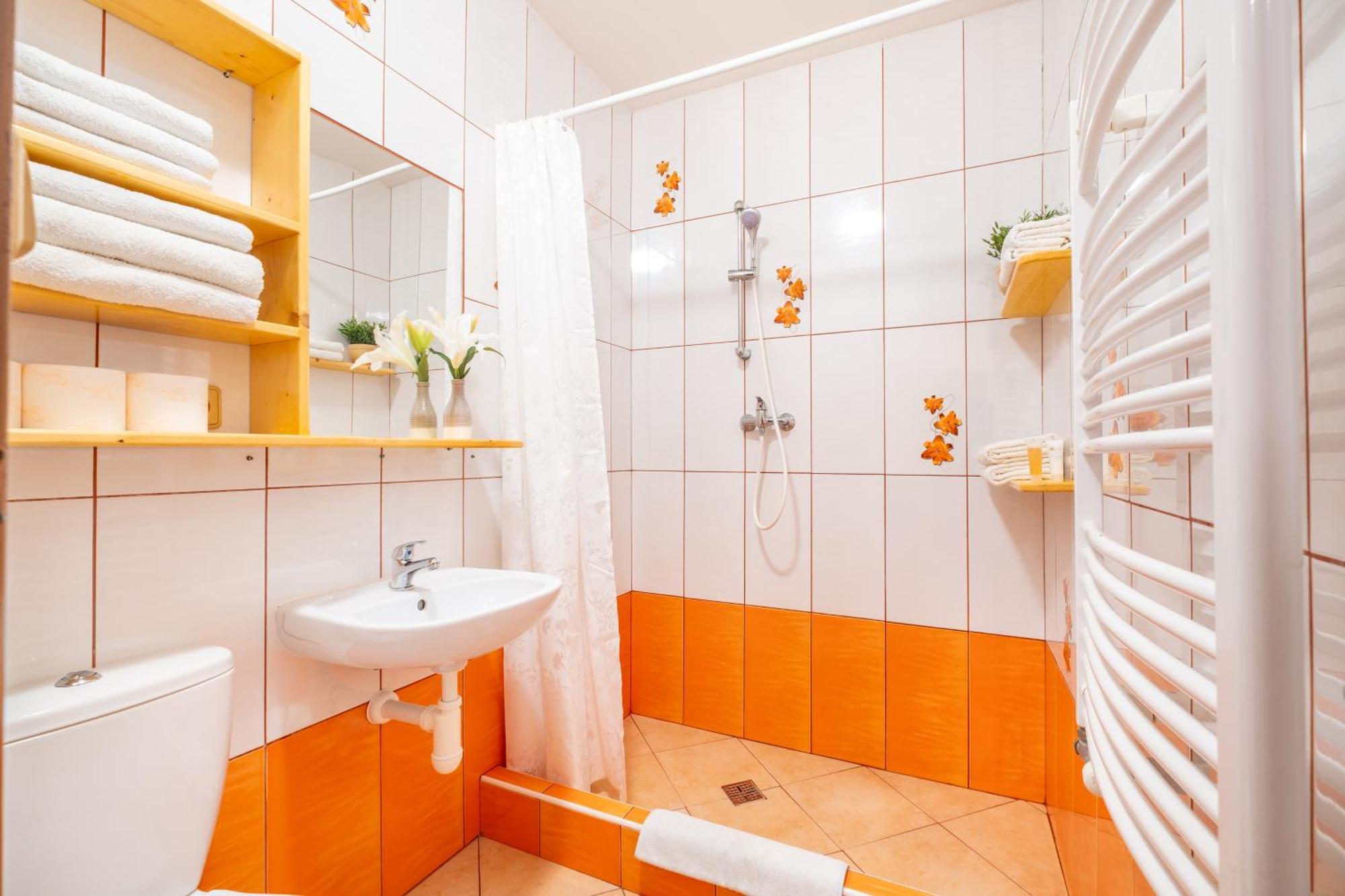 Apartmany Iwona Рокитнице над Ийзероу Екстериор снимка