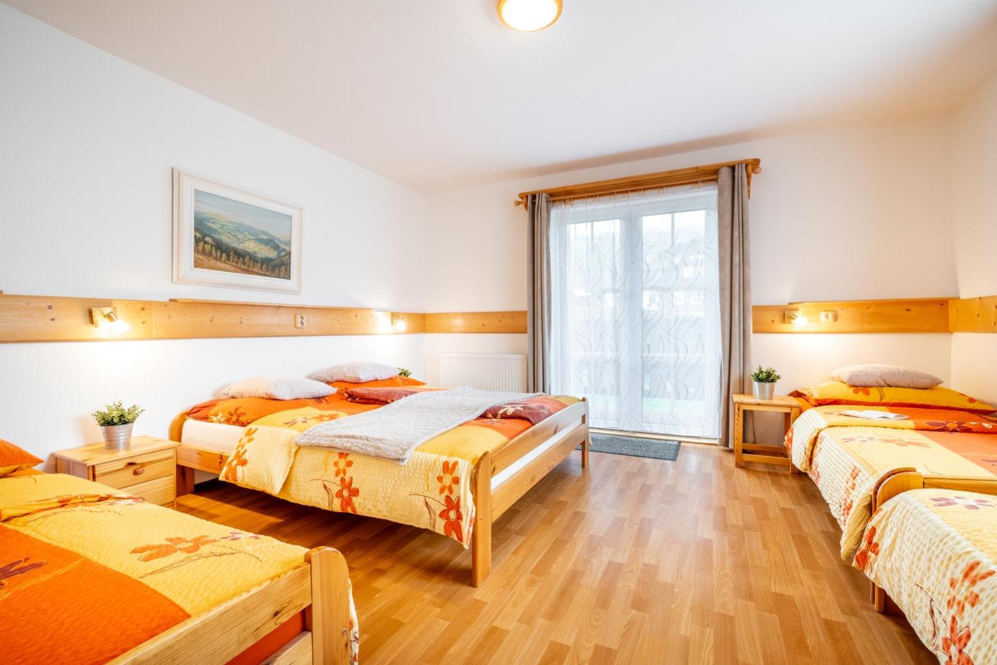 Apartmany Iwona Рокитнице над Ийзероу Екстериор снимка