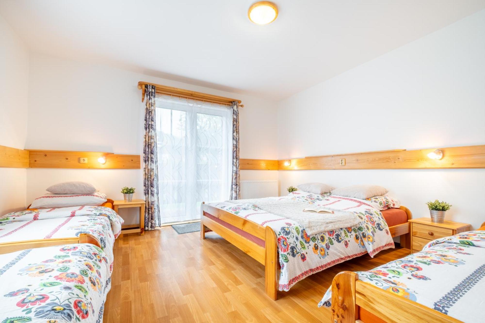 Apartmany Iwona Рокитнице над Ийзероу Екстериор снимка