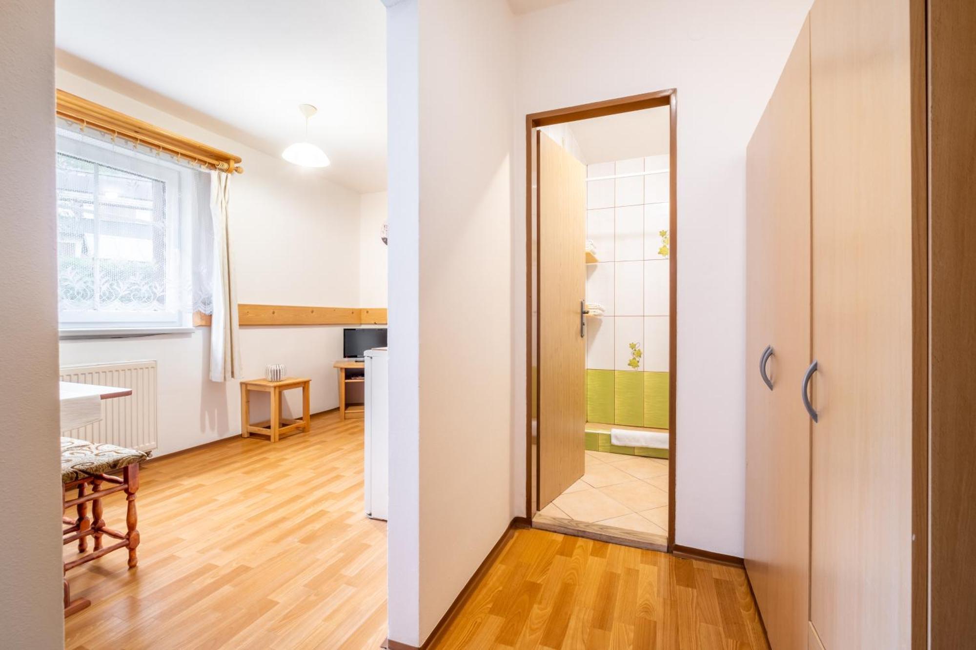 Apartmany Iwona Рокитнице над Ийзероу Екстериор снимка